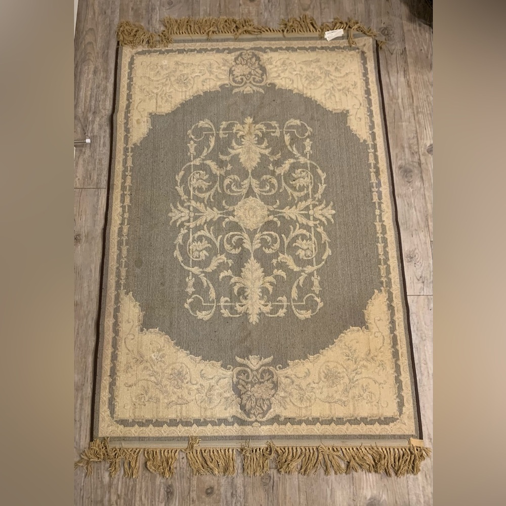 Belgium Area Rug - Picture 4 of 5